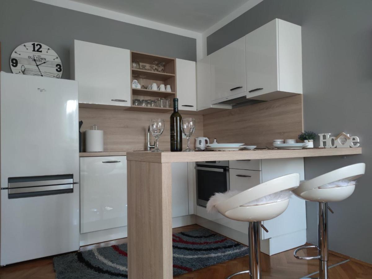 Apartment Sve U 5 Minuta Zadar Exterior photo